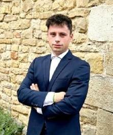 Adrián Escolano